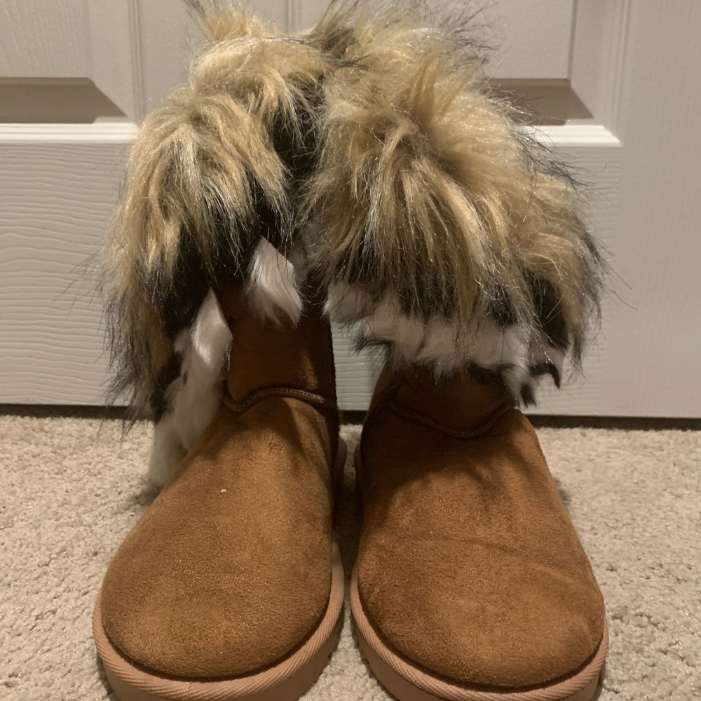 Fluffy boots